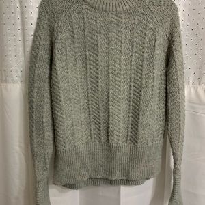 H&M gray cable knit crew neck sweater